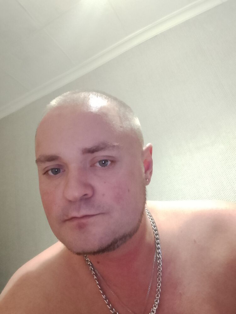  46880782  , 33 ,    