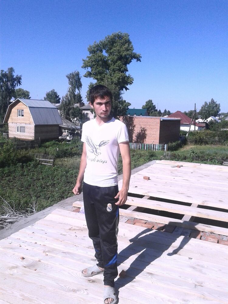  ,   Melodrammic, 32 ,   ,   , c , 