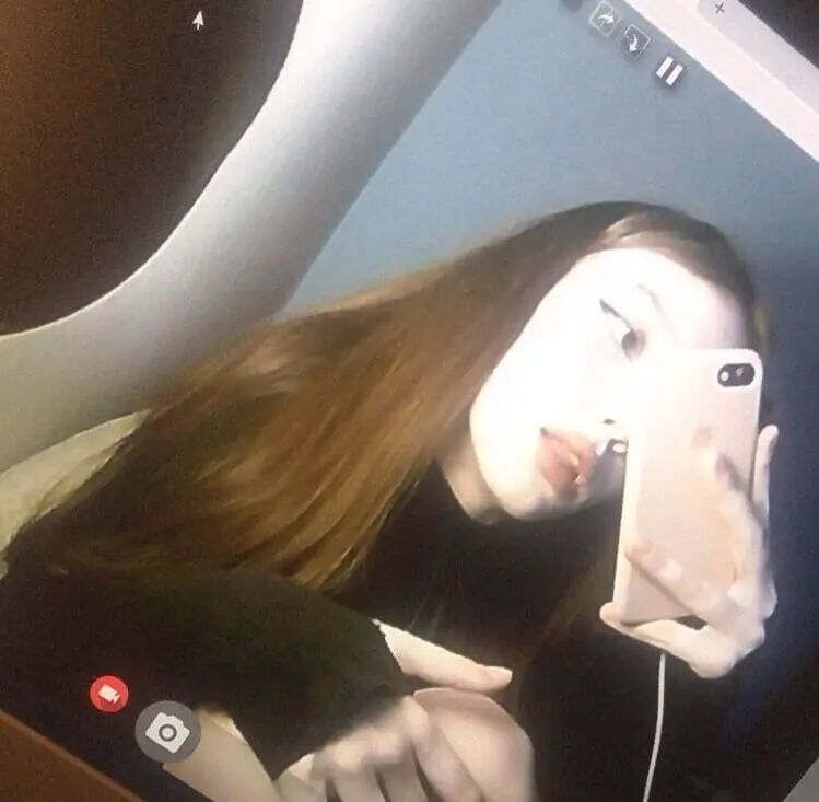  28067532  Sofi, 24 ,    