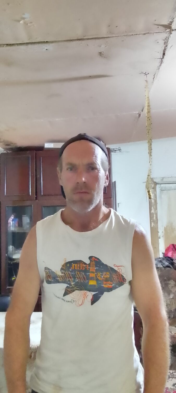  41749772  , 48 ,     