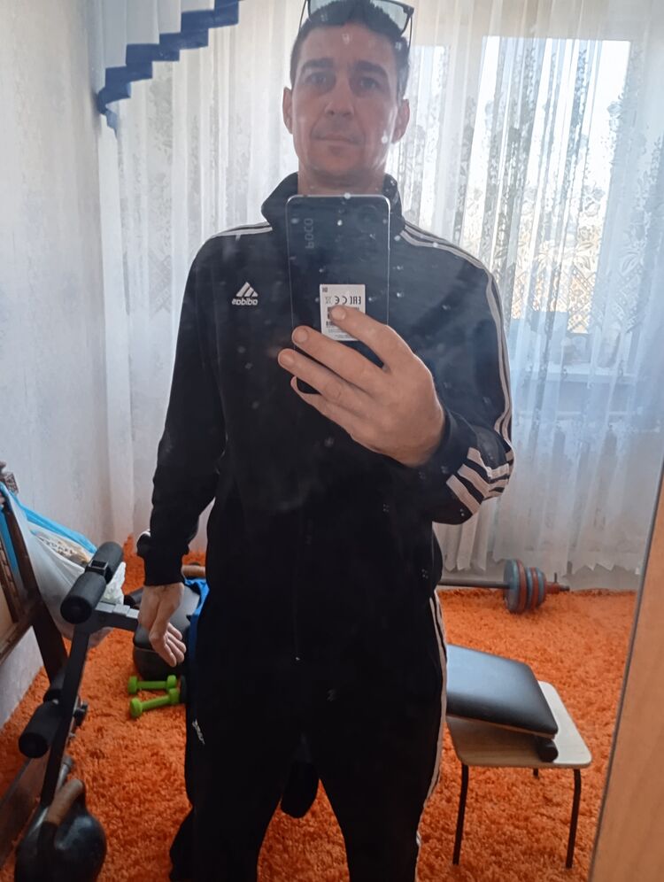  46242342  , 43 ,    