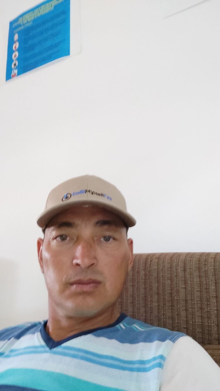  23704952  , 42 ,    