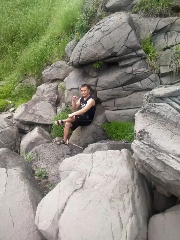  31858572  Temur, 35 ,    