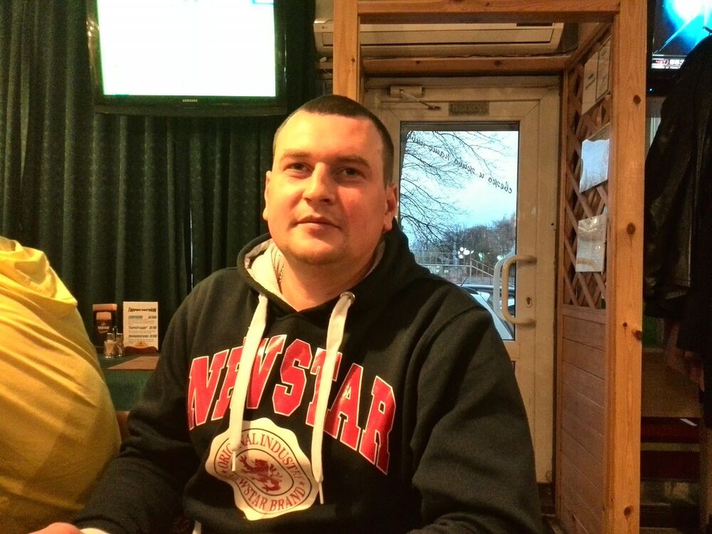  5269522  Pavel, 45 ,    