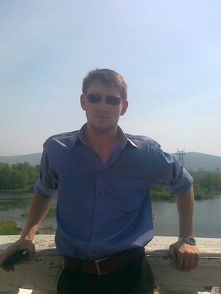  31039592  Eduard, 36 ,    