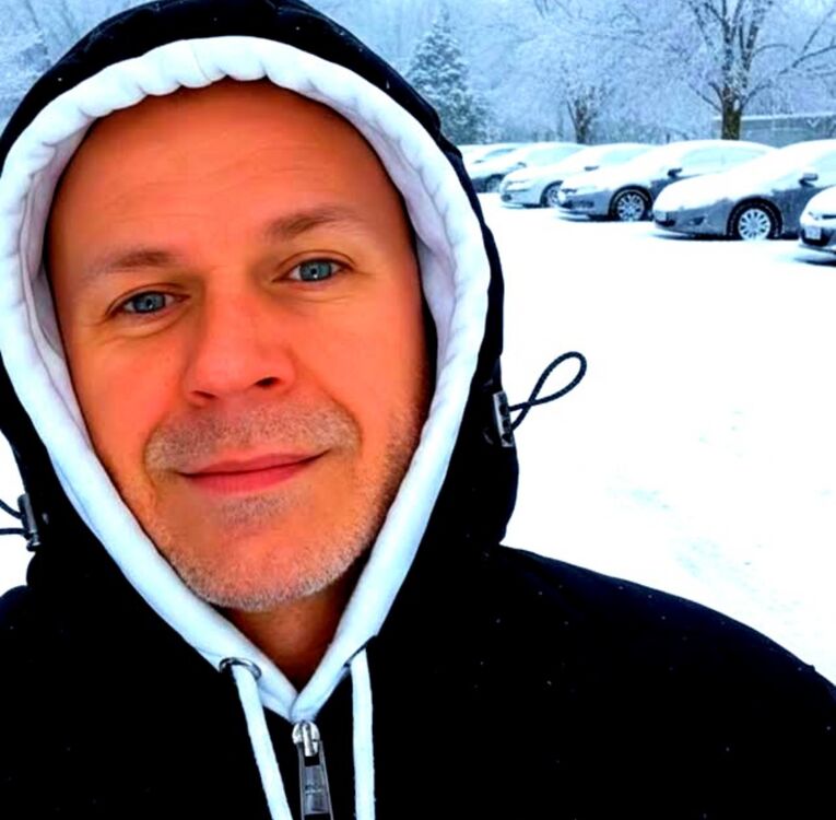 ���� 56035312 ������� ˸��, 41 ���, ���� ���������� � ��������