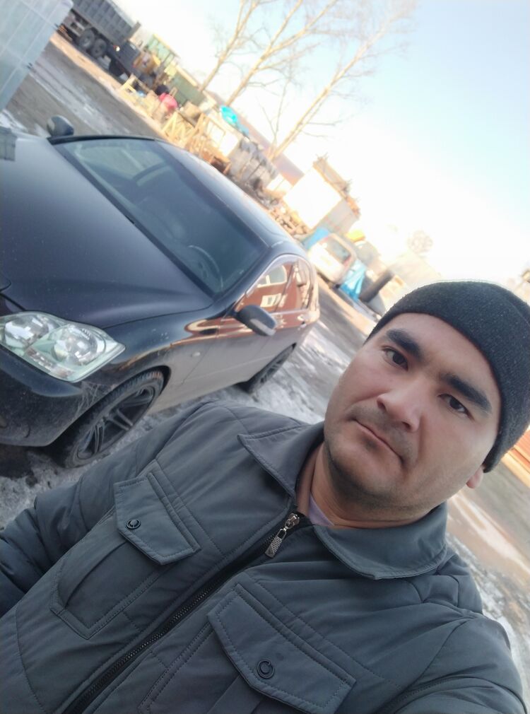  42965572  Abdullajon, 31 ,    