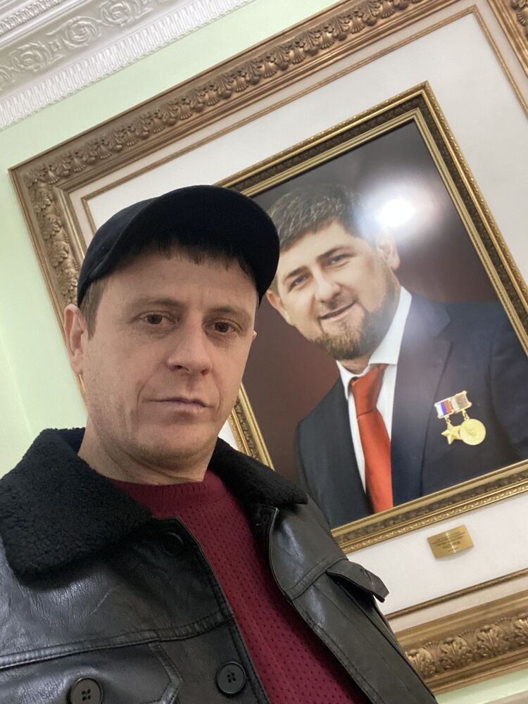  32785862  VLAD, 39 ,    
