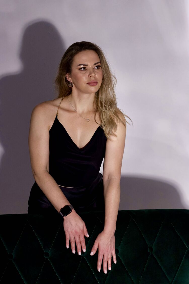  Bun Cranncha,   Irina, 39 ,   ,   