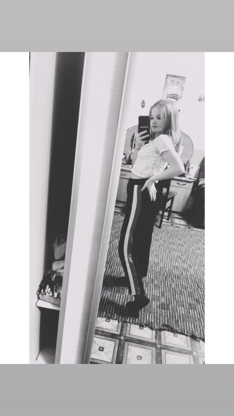  41693522  Vika, 20 ,    
