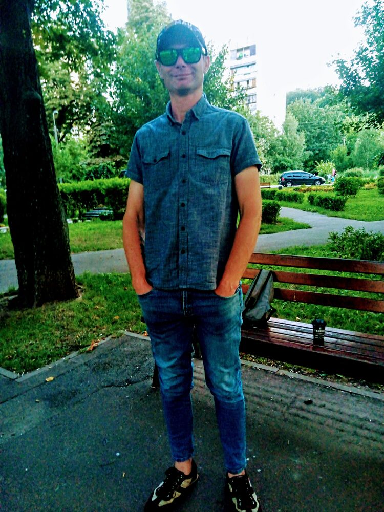  ,   SASHA, 42 ,   c 