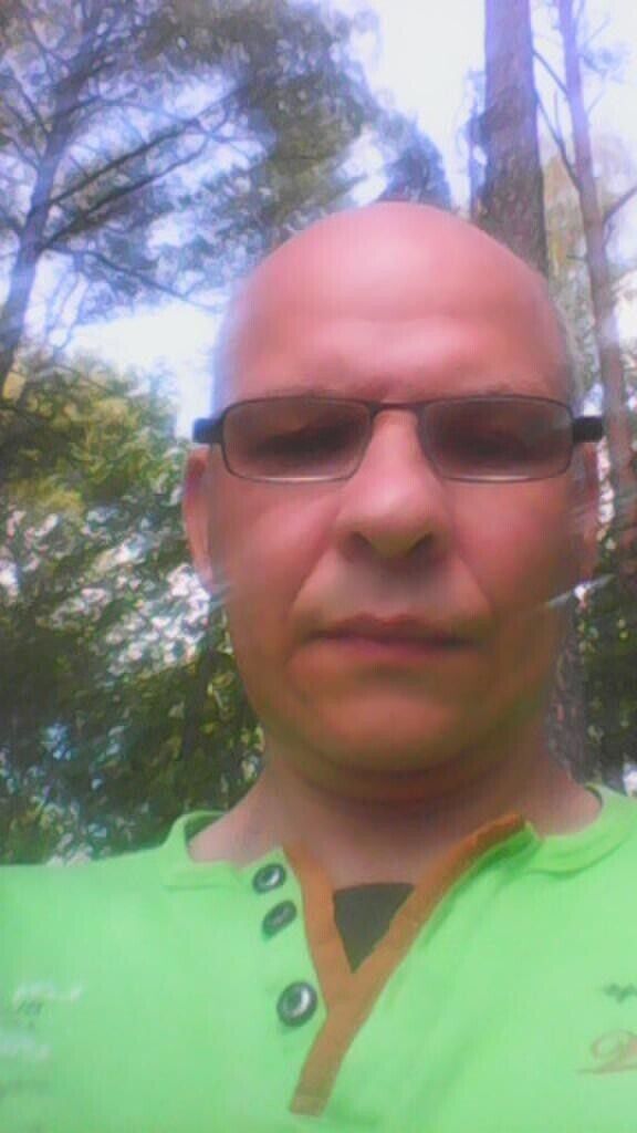 42052562  , 54 ,    
