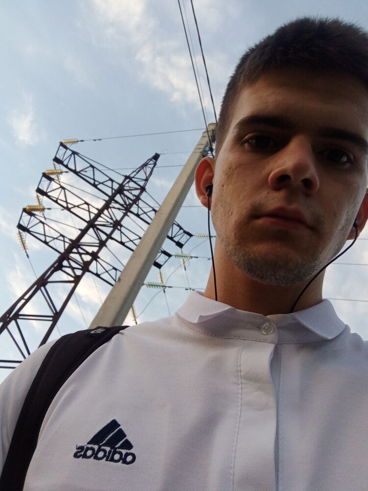  28172892  , 22 ,    