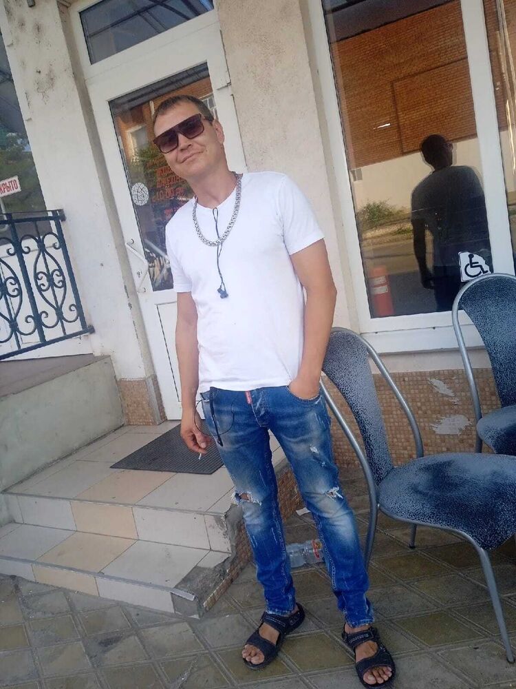  35351072  Timyr, 39 ,    
