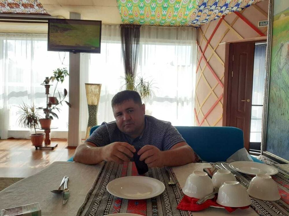  ,   Doszhan, 44 ,   ,   , c 