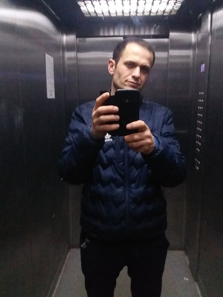  33641462  , 37 ,    