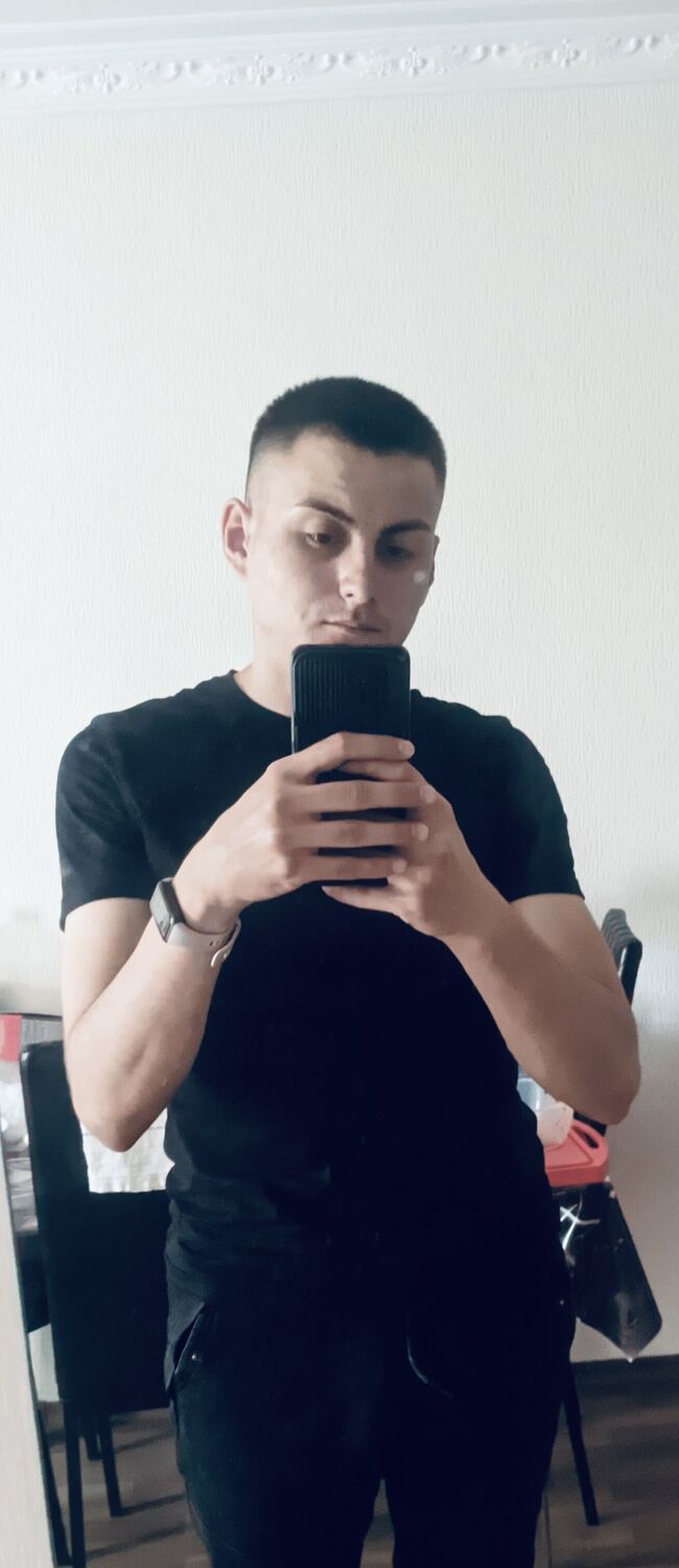  42598292  Linles, 27 ,    