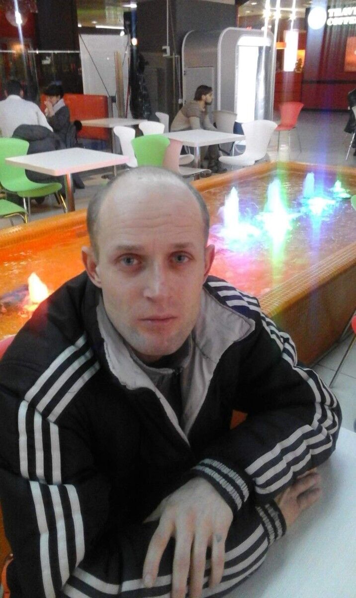  8670162  Alexandr, 38 ,    