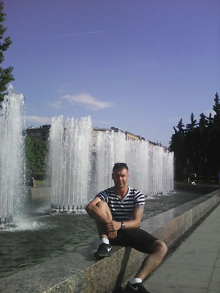  45521452  Vitaly, 42 ,    