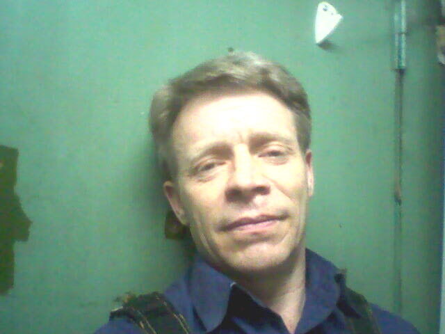  7870302  Aleks, 56 ,    