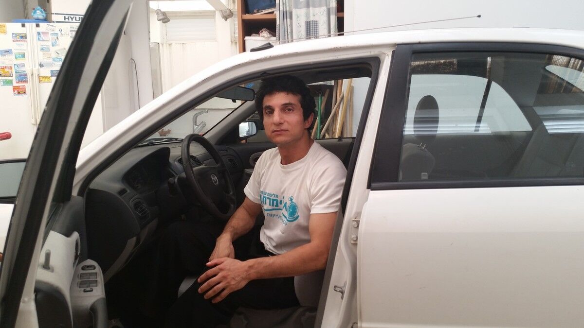  12024822  Aleks, 54 ,    