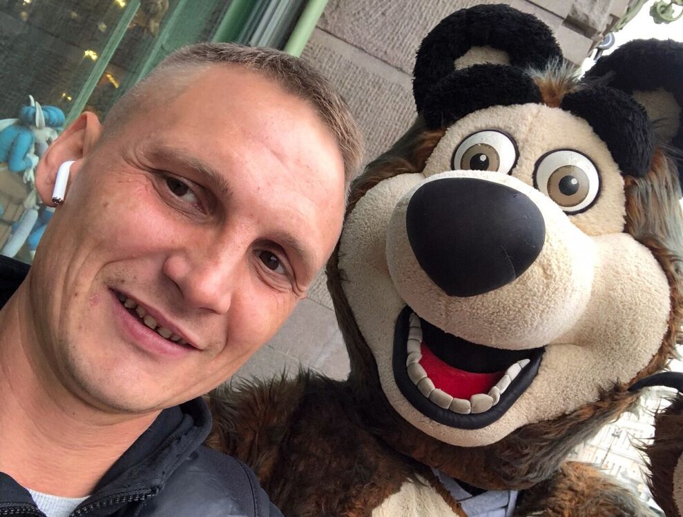 ���� 24620122 ������� VIKTOR, 42 ����, ���� ���������� � �����