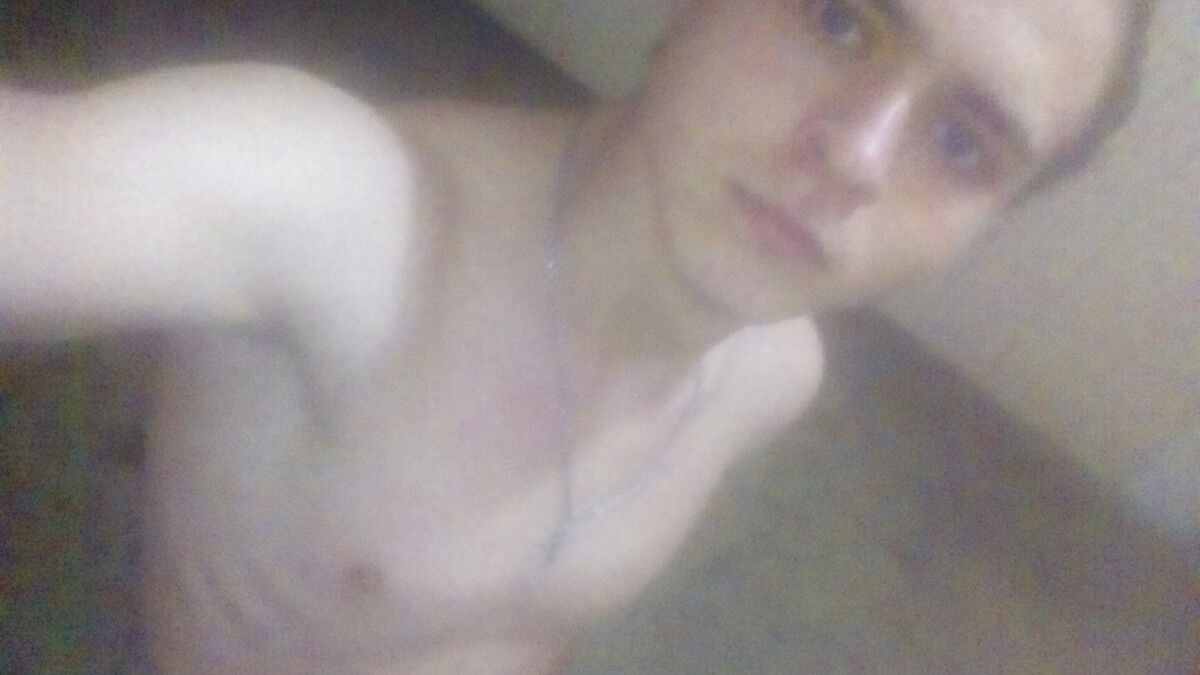  12173582  Sasha, 25 ,    