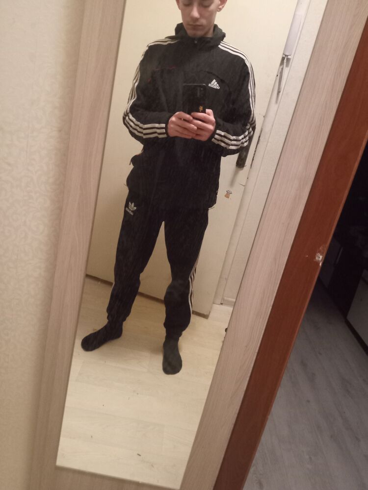  ,   Alexander, 21 ,   ,   