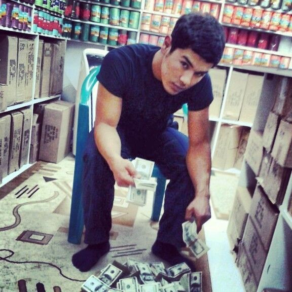 ���� 4072312 ������� Isrofil, 32 ����, ���� ���������� � ��������