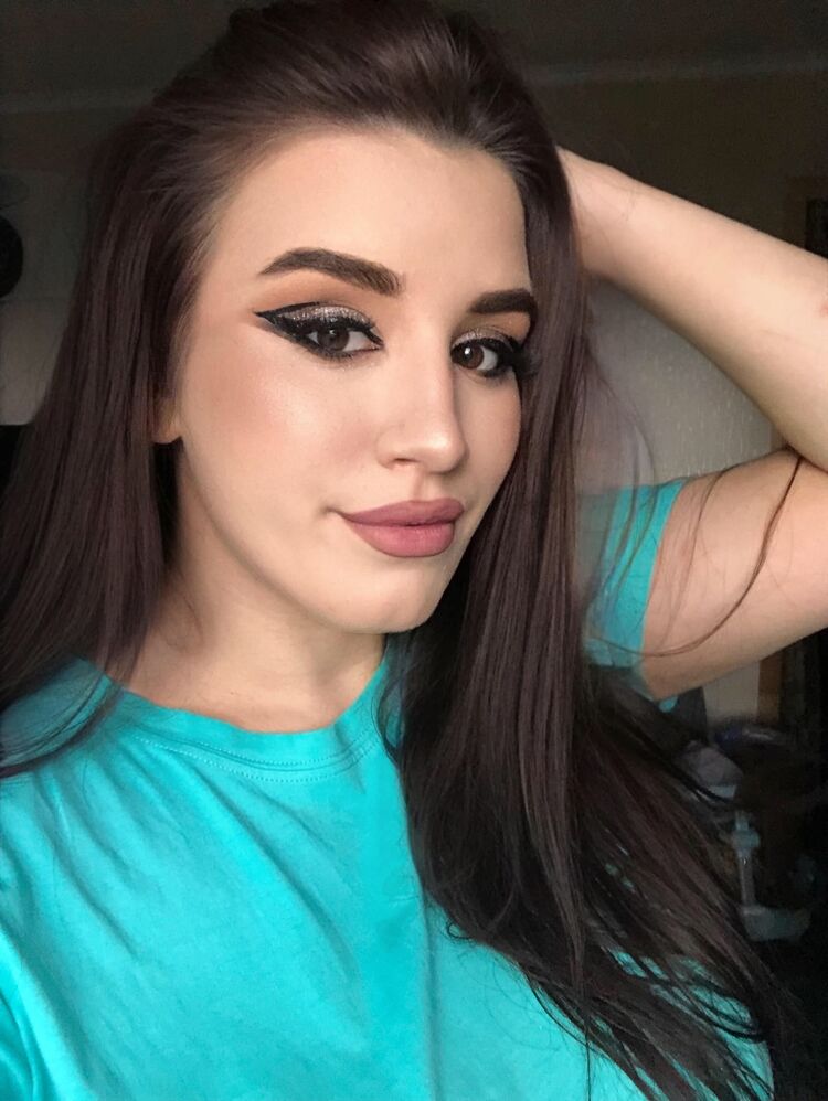  44664102  , 24 ,    -