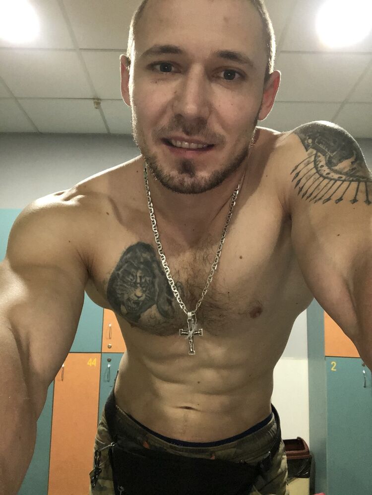  18955732  Jeka, 37 ,    