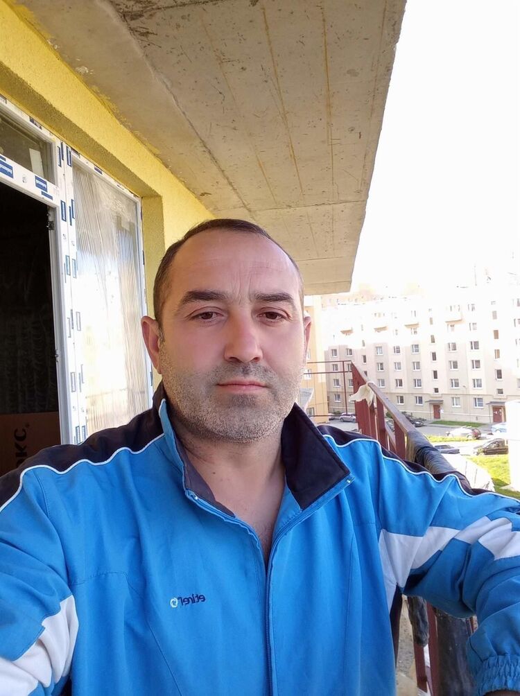  40813352  , 43 ,    