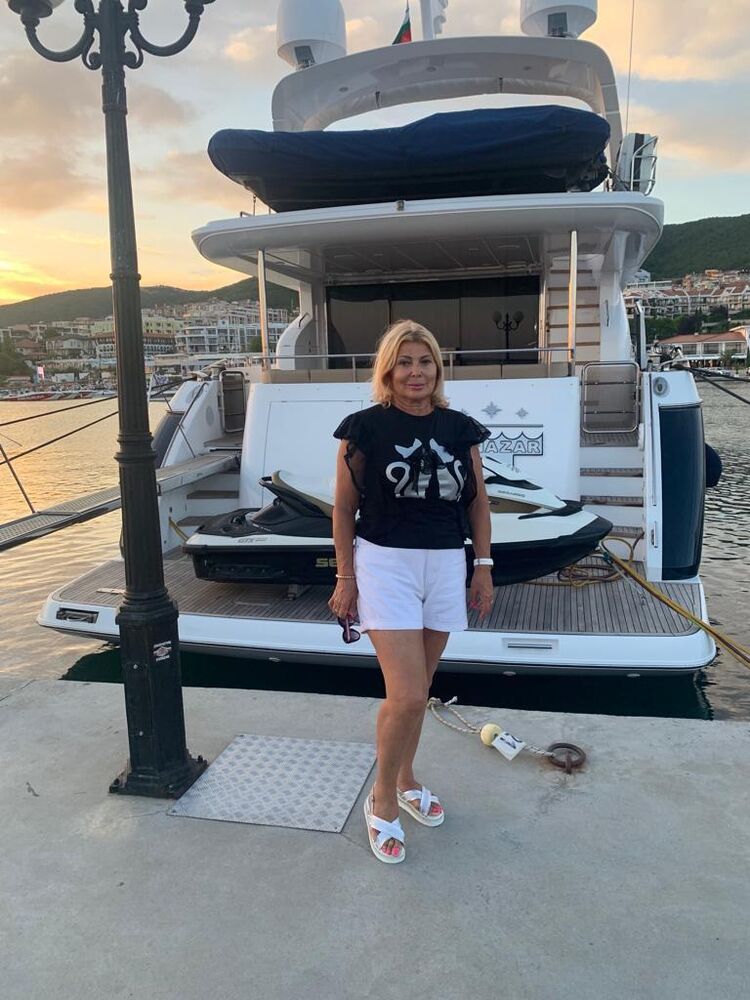  52513112  Irina, 58 ,    