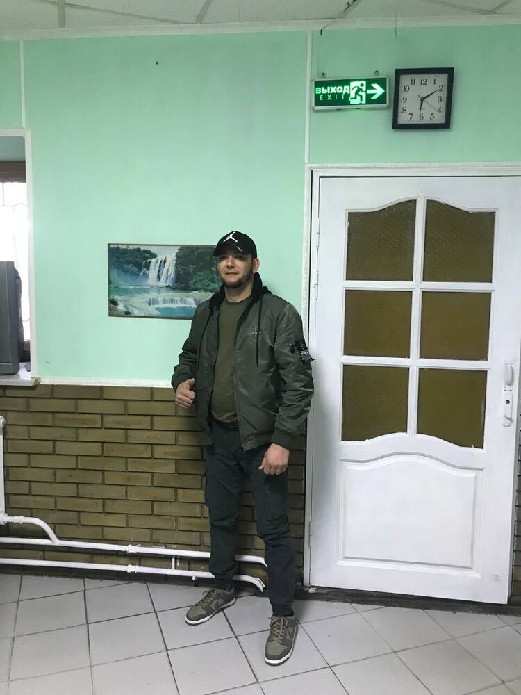  ,   Aman, 28 ,   c 