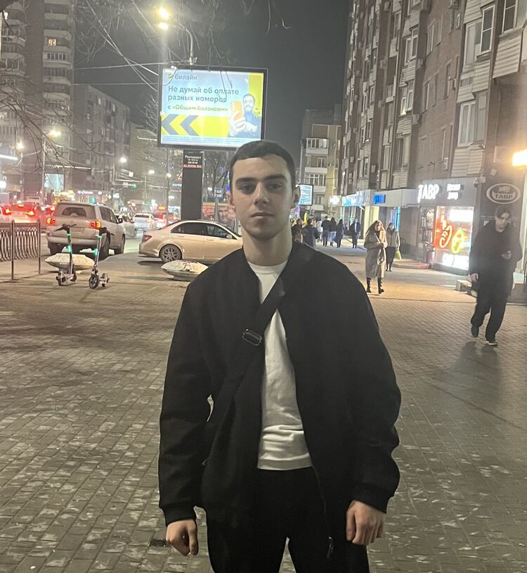  43553092  , 19 ,    --