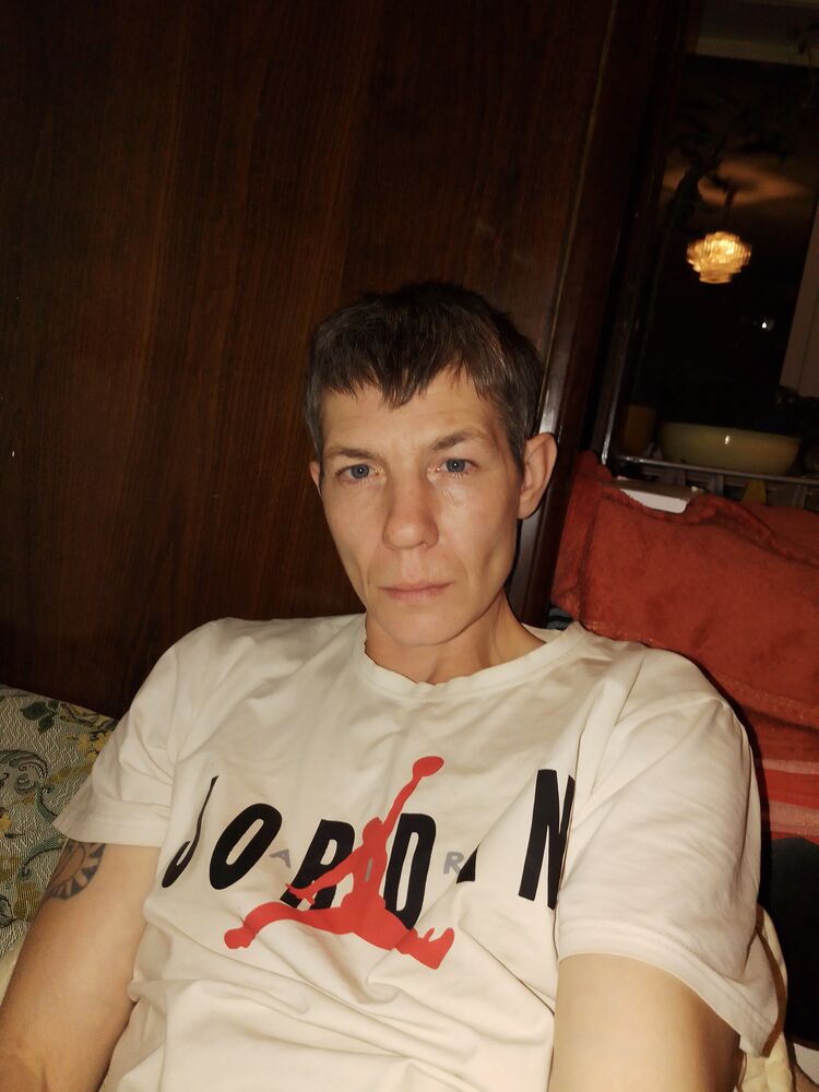 --,   Denis, 40 ,   c 