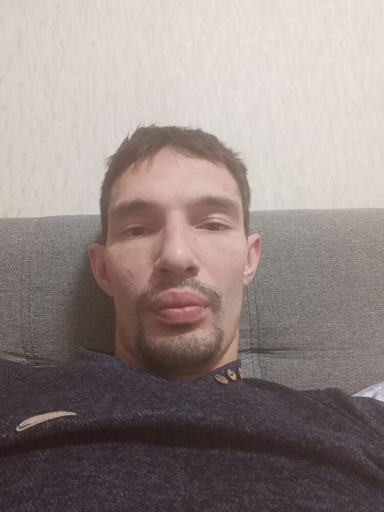  ,   Denis, 33 ,   ,   