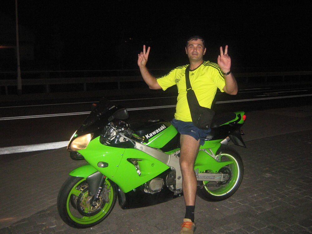  8758732  Oleg, 51 ,    