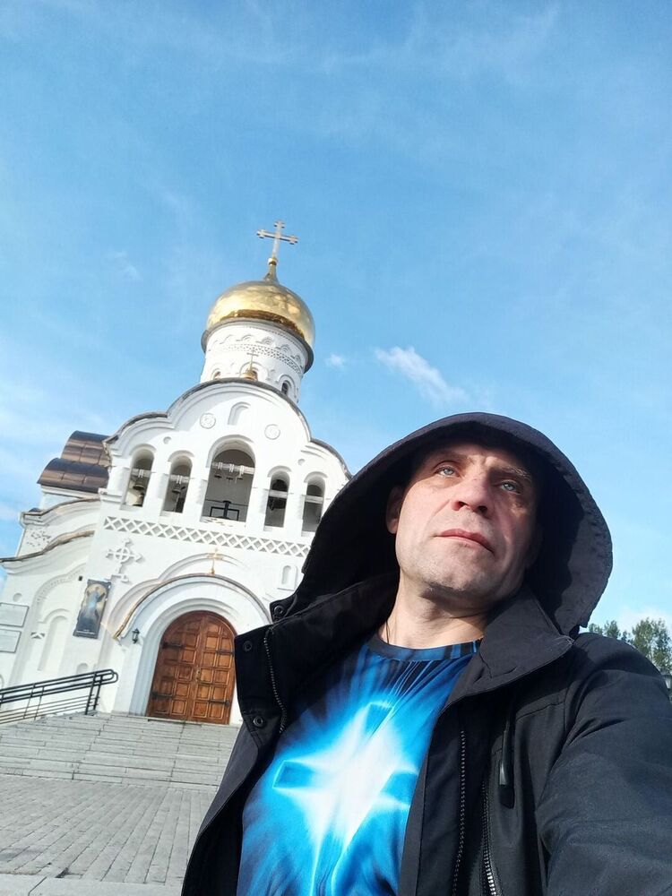  40007452  Evgeniy, 46 ,    