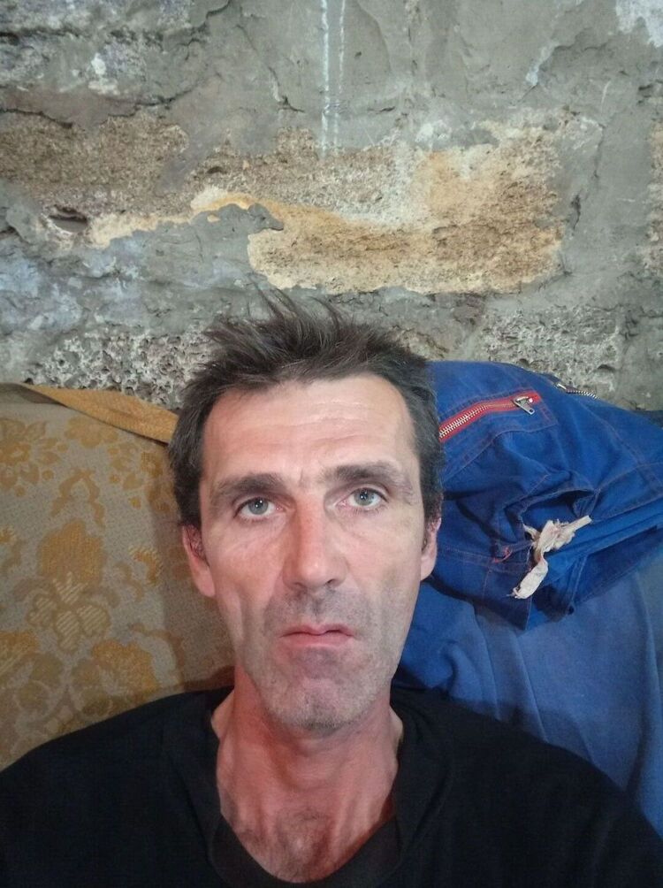  28222532  , 43 ,    