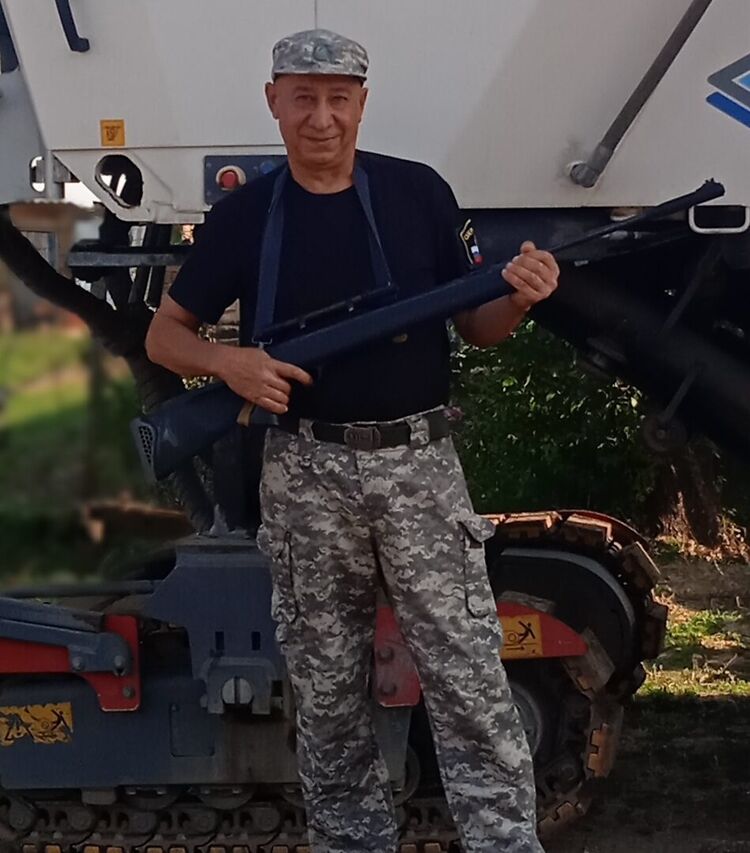  52085992  , 51 ,    