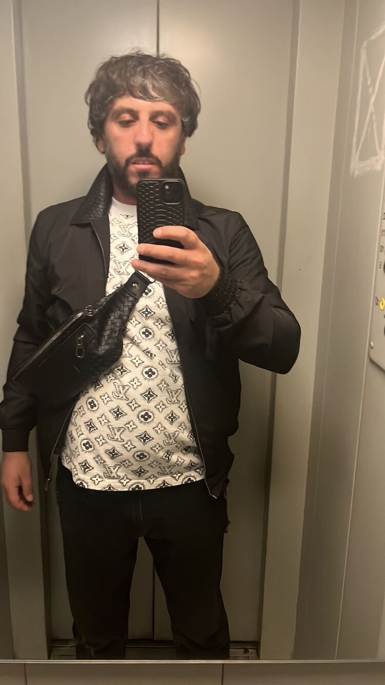  52832112  , 30 ,    