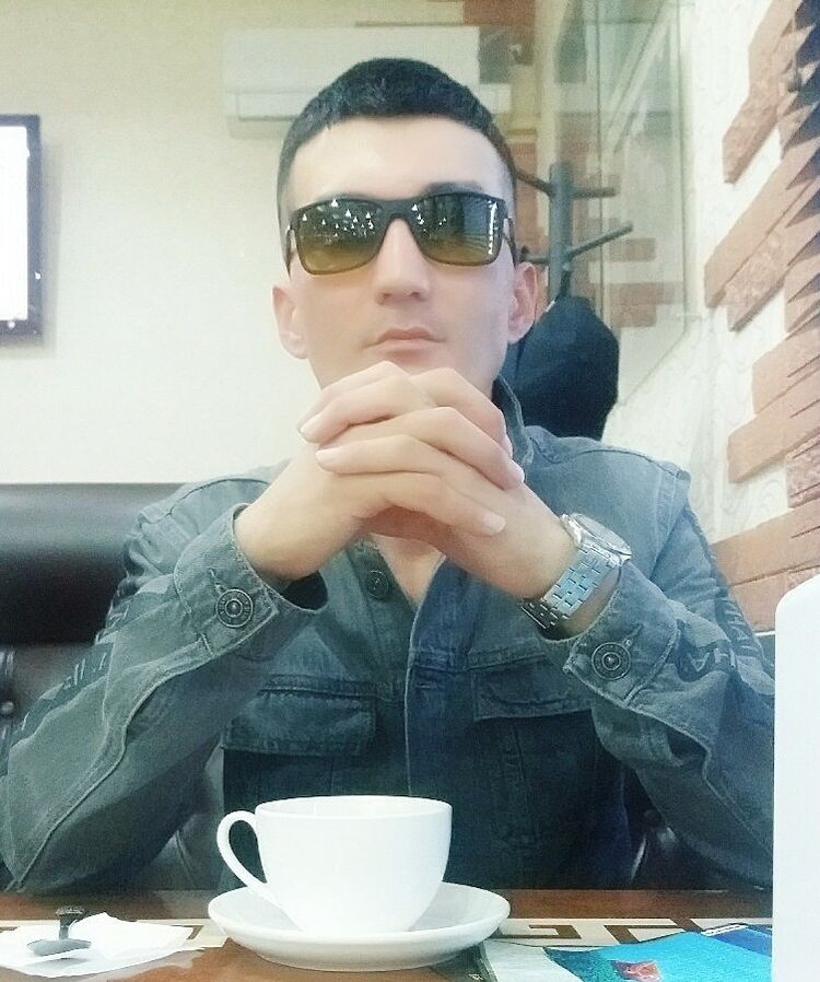  ,   Ali, 37 ,  