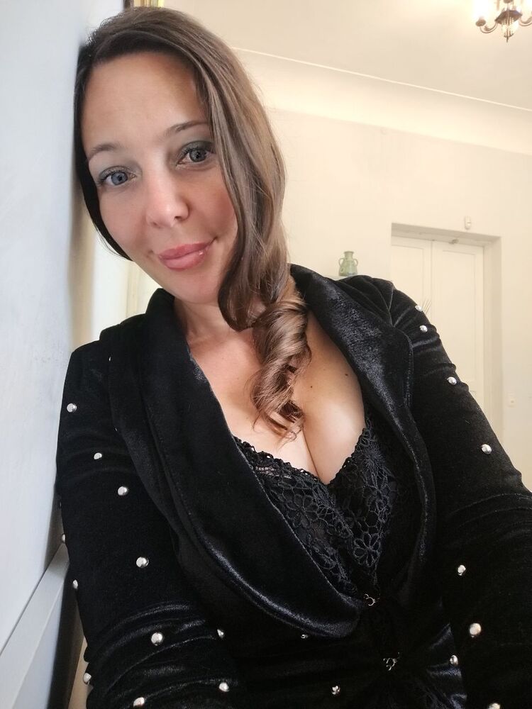  ,   Mriya, 40 ,   ,   , c 