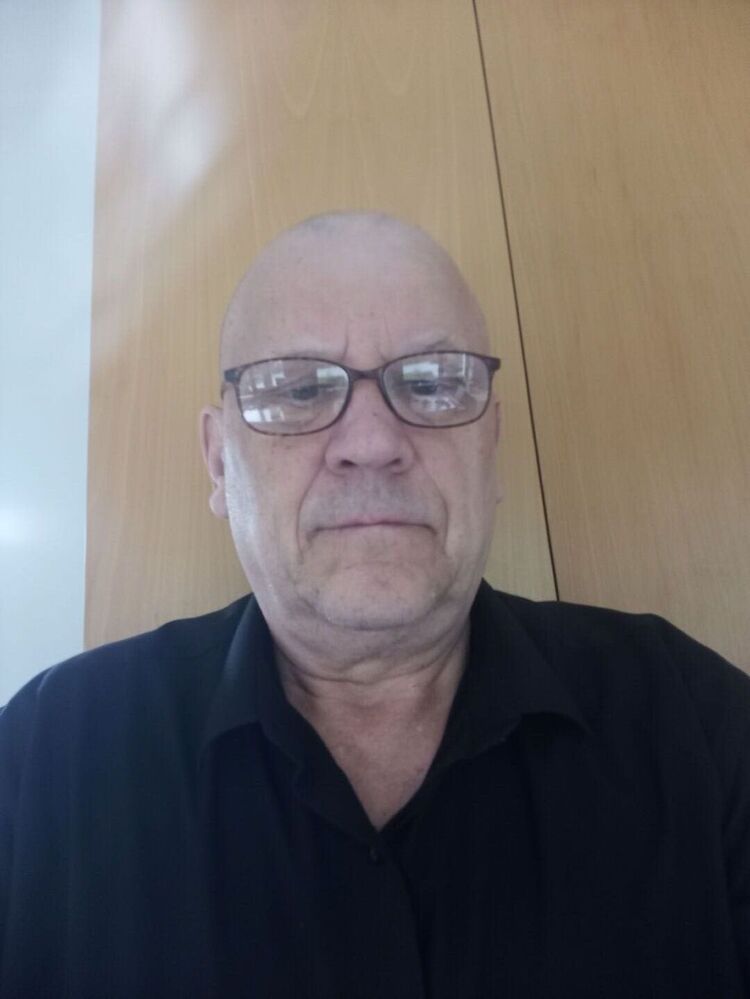  51666762  , 69 ,    -