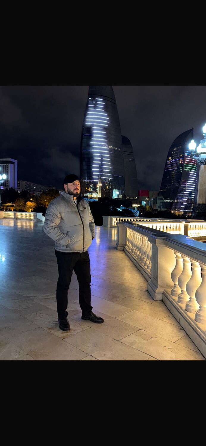  54689342  Vasif, 36 ,    