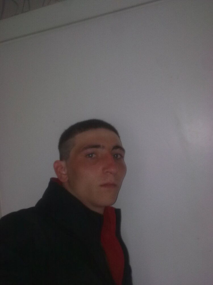  6803412  Denis, 33 ,    