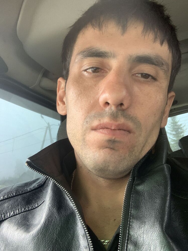  37644842  Karim, 33 ,    