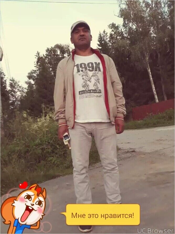  11558292  Jora, 46 ,    