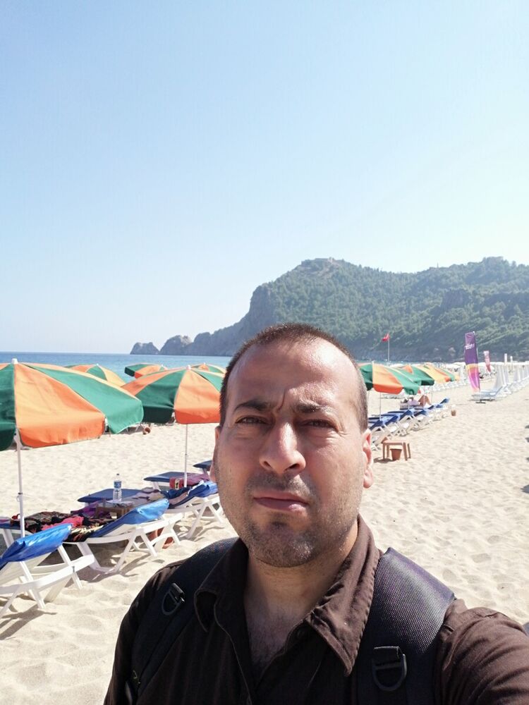  21082562  Faris, 40 ,    Alanya